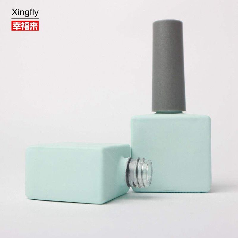 Botella de vidrio de esmalte de uñas suave y vacío de 14 ml de color personalizado Botella de esmalte de gel UV de etiqueta privada