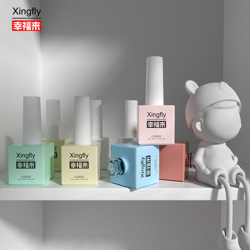 17 ml LOGO personalizado Color Gel UV Gel vacío Botella de esmalte de uñas Viene con tapa de cepillo