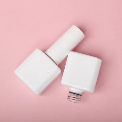 Botellas de esmalte de uñas vacías de 15 ml suaves con un revestimiento de pulverización de larga duración